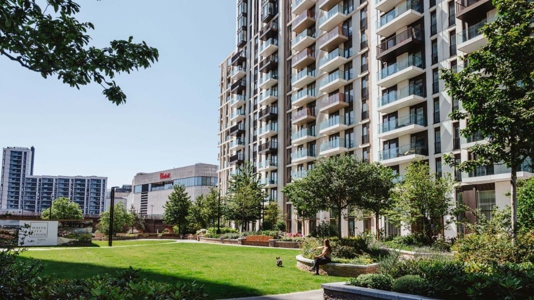 Londra White City Living 1