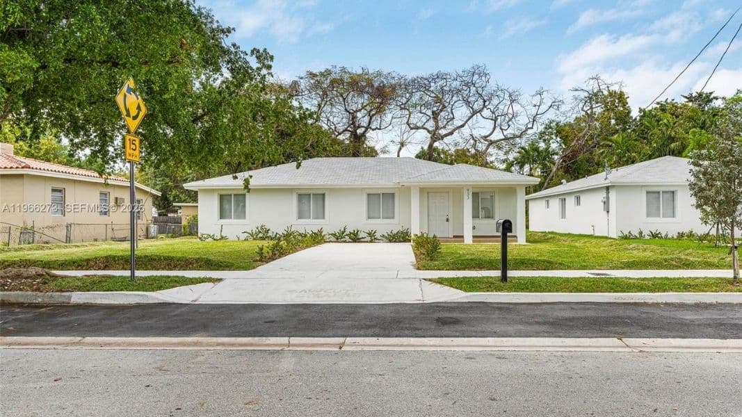 Miami Özel Bahçeli Villa